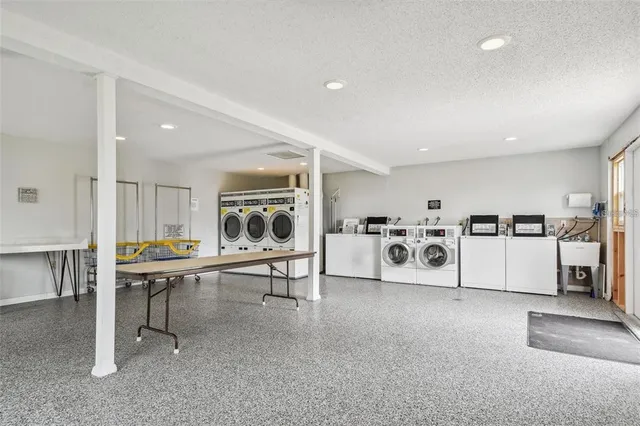 $2,400 | 4651 Lake Villa Drive, Clearwater, FL 33762