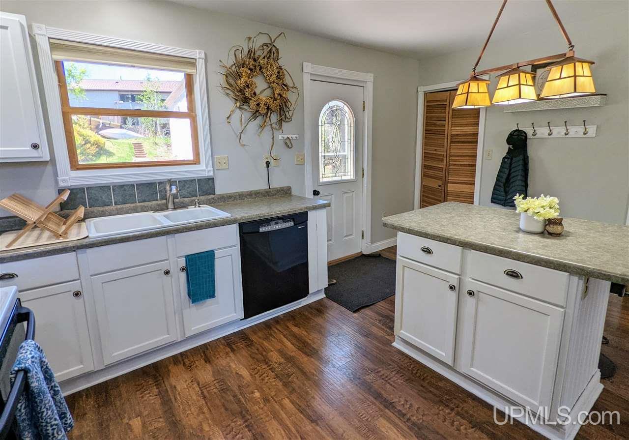 305 Hazel Street Ishpeming, MI 49849 - Photo 10 of 32 Gallery Image 10
