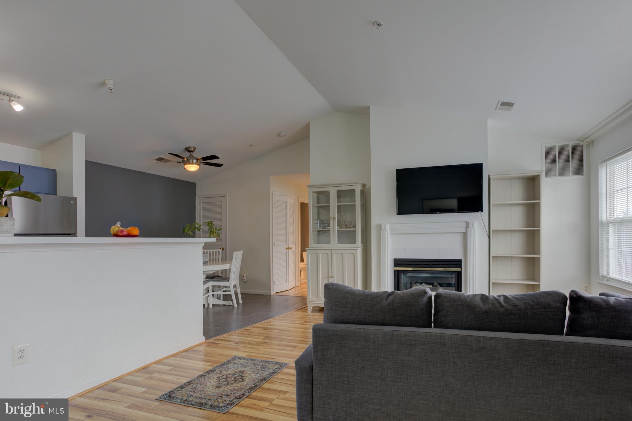 645 Constellation Square Southeast, Unit J Leesburg, VA 20175 - Photo 2 of 33