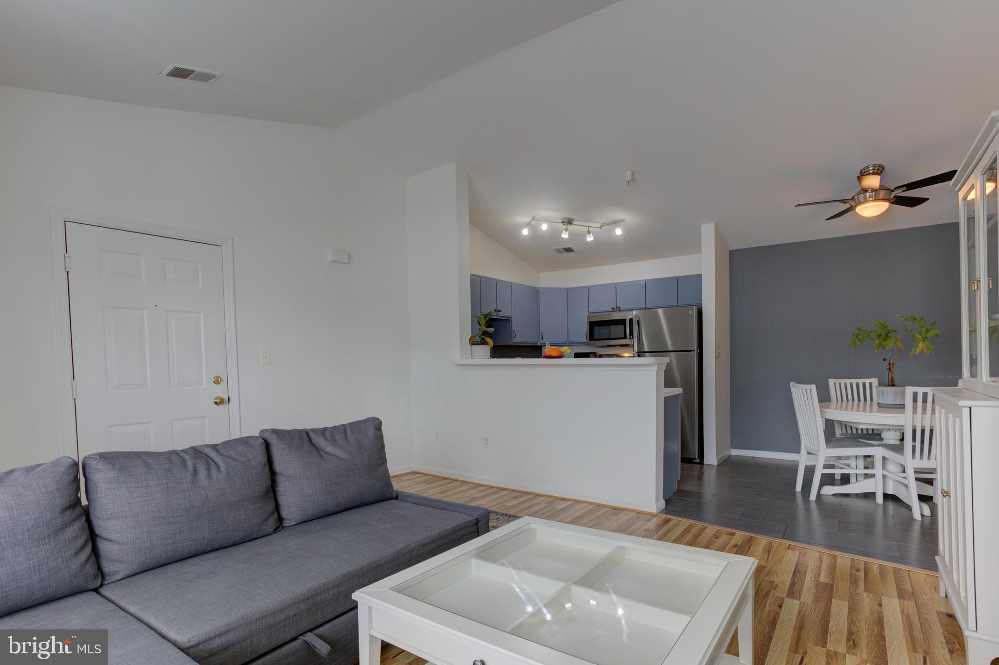 645 Constellation Square Southeast, Unit J Leesburg, VA 20175 - Photo 6 of 33