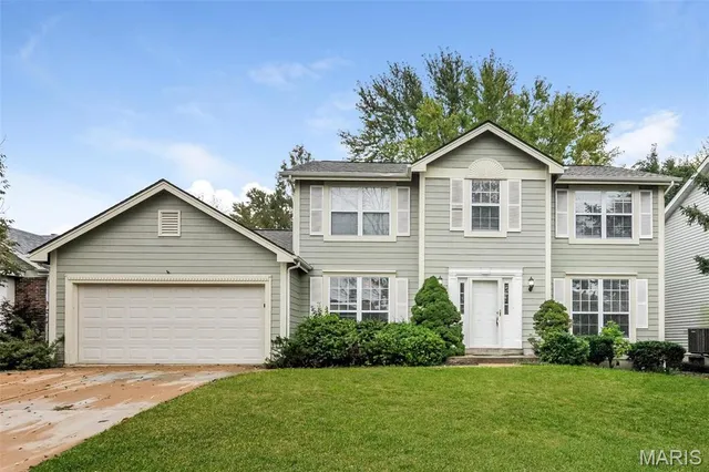 $2,770 | 4158 Fox Crossing Drive, Florissant, MO 63034