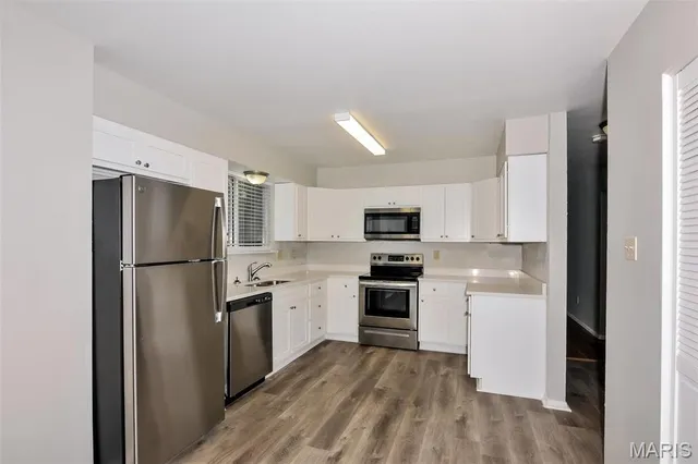 $2,770 | 4158 Fox Crossing Drive, Florissant, MO 63034