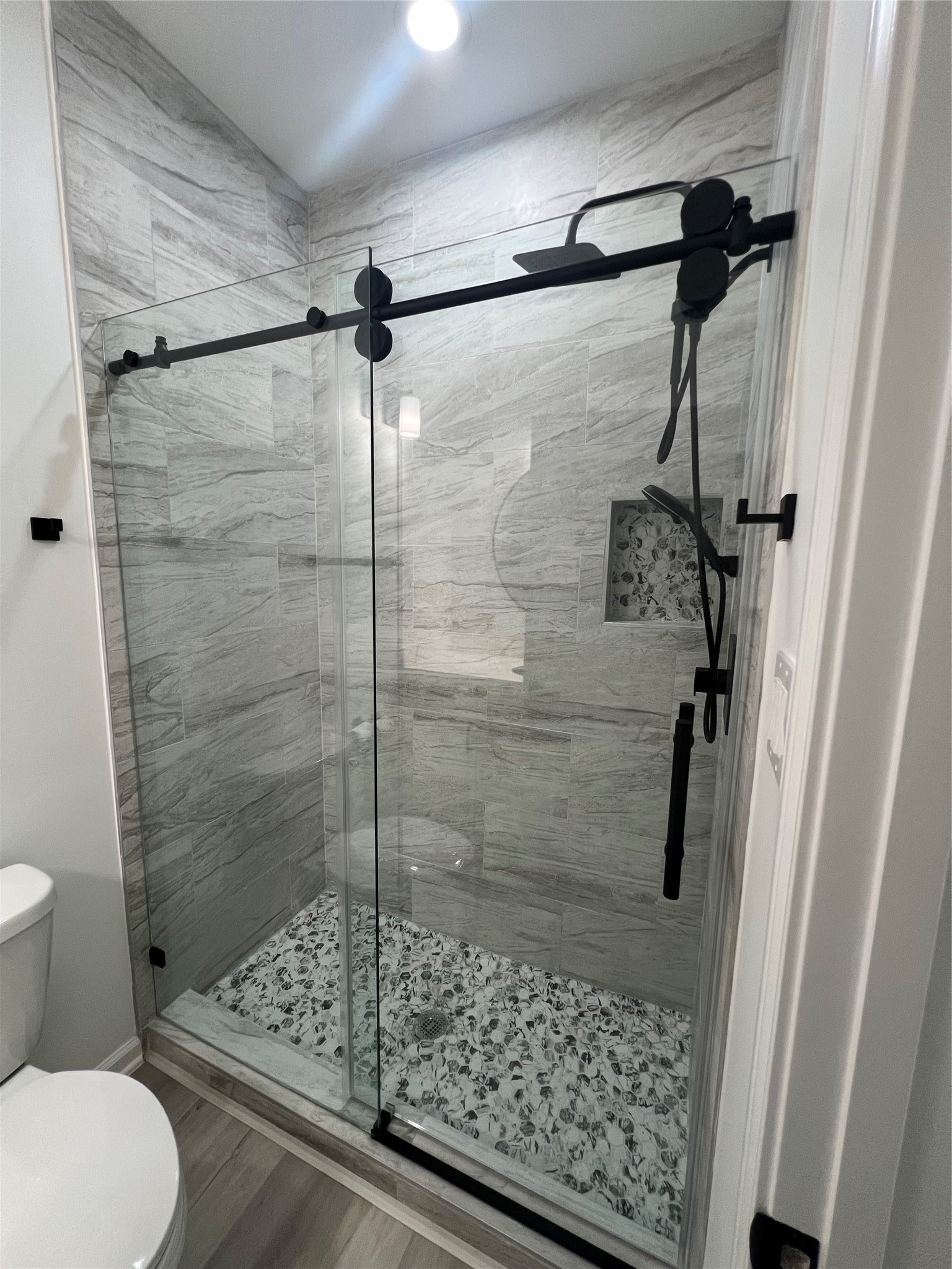 226 South Y La Porte, TX 77571 - Photo 18 of 21 a bathroom with a shower and toilet