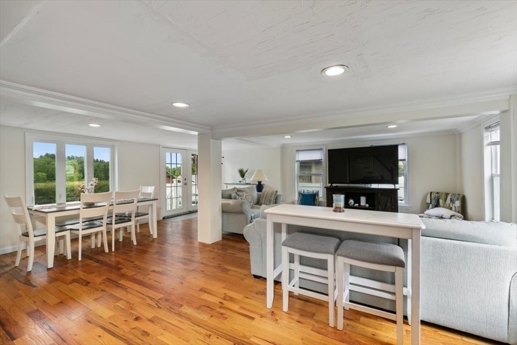 701 Nashua Road Dracut, MA 01826 - Photo 8 of 42 Gallery Image 8