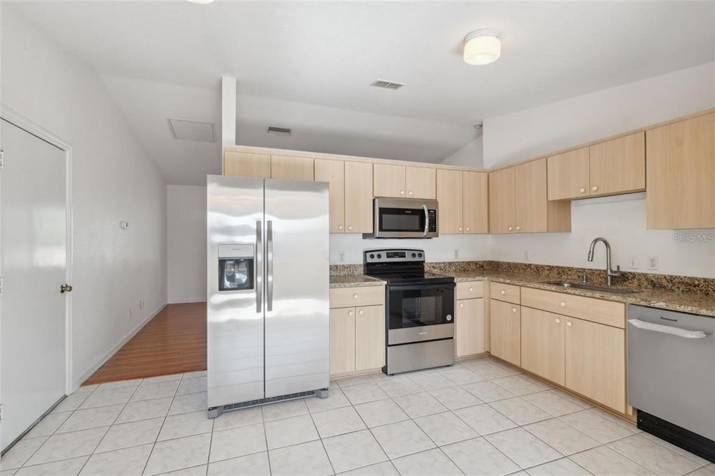 9853 Southwest 59th Circle Ocala, FL 34476 - Photo 5 of 17