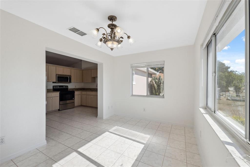 9853 Southwest 59th Circle Ocala, FL 34476 - Photo 6 of 17