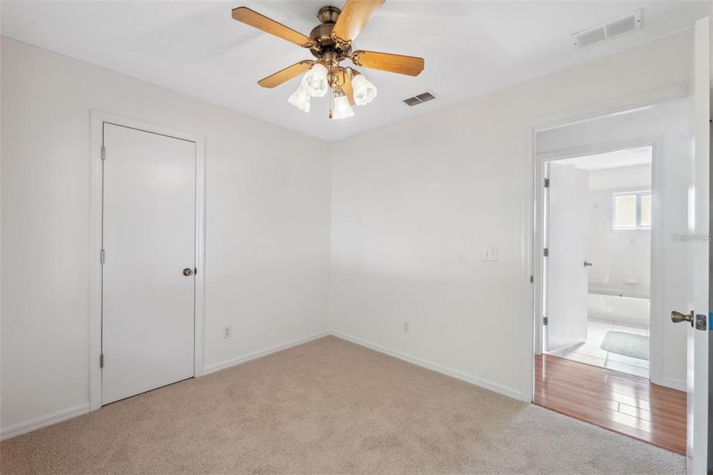 9853 Southwest 59th Circle Ocala, FL 34476 - Photo 10 of 17