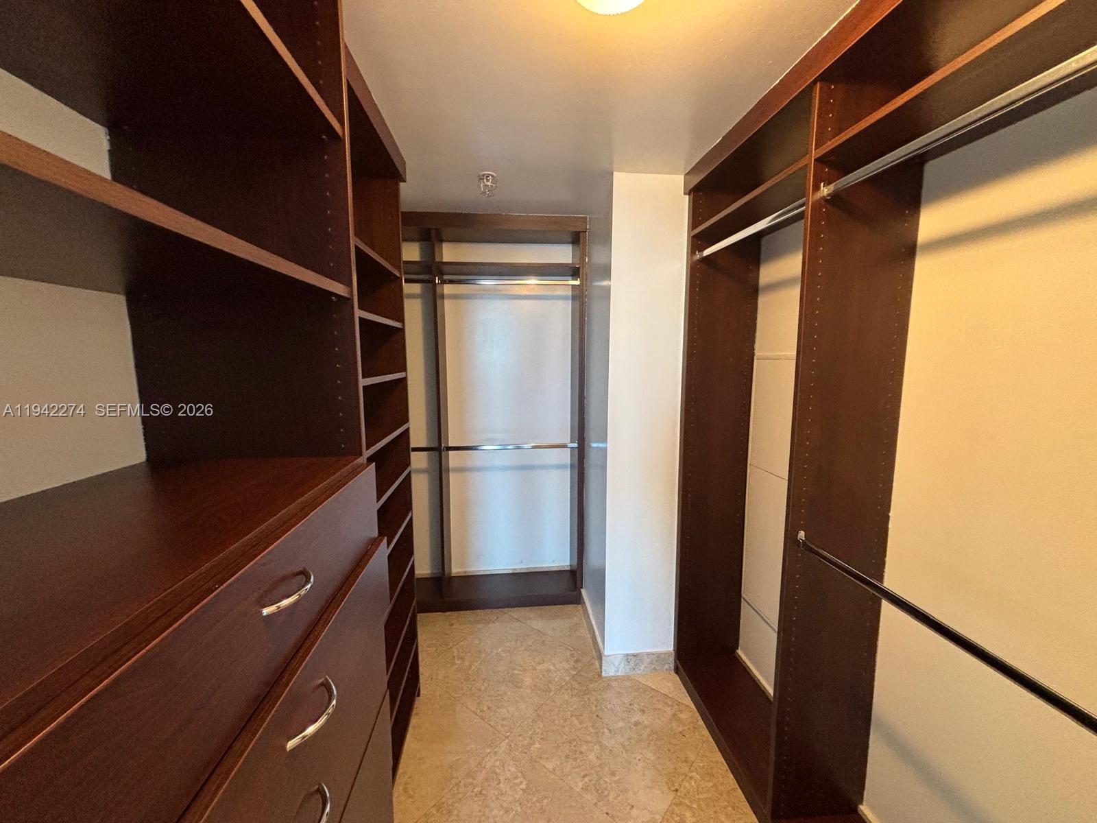 185 Southwest 7th Street, Unit 1502 Miami, FL 33130 - Photo 23 of 37