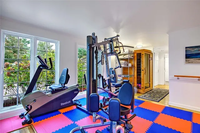 $2,995,000 | 75 Macomber Lane, Portsmouth, RI 02871