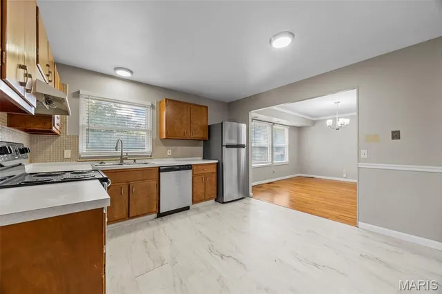 $229,900 | 11636 Macrinus Drive, Florissant, MO 63033