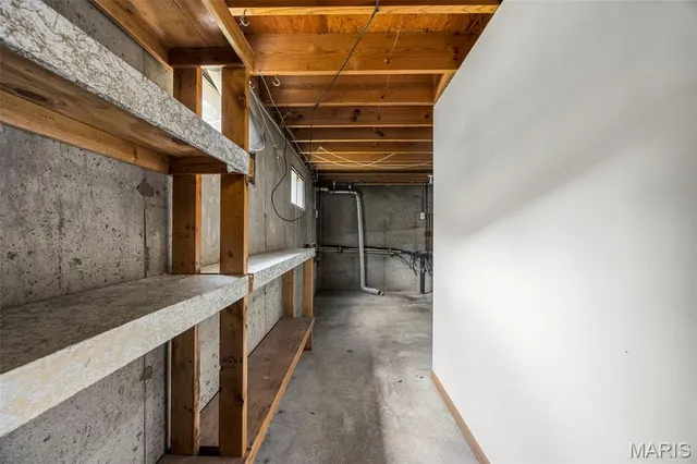 $229,900 | 11636 Macrinus Drive, Florissant, MO 63033