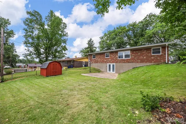 $229,900 | 11636 Macrinus Drive, Florissant, MO 63033