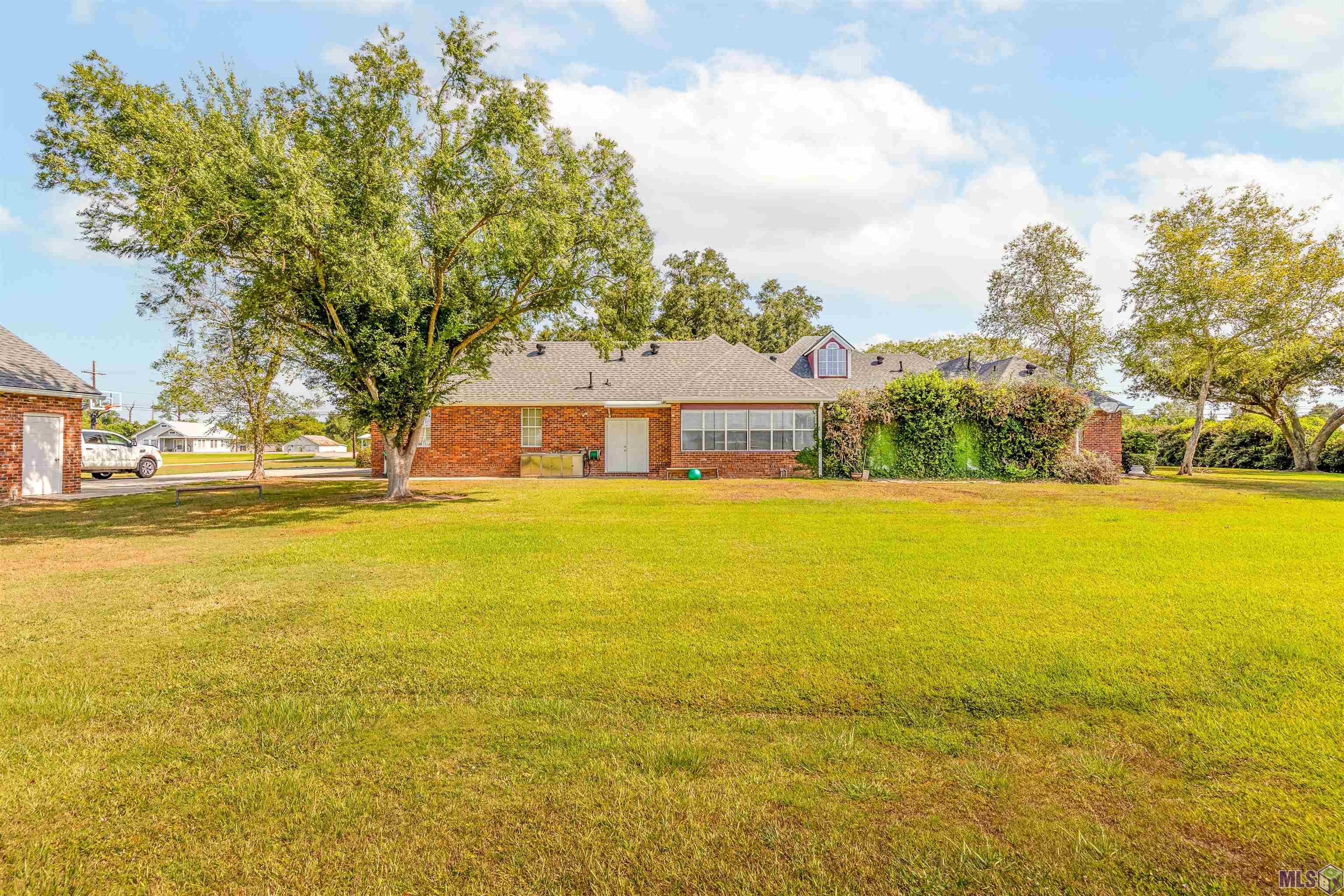 3590 Highway 1 Raceland, LA 70394 - Photo 5 of 30