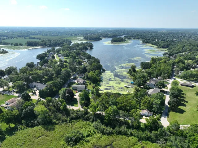 $999,000 | 30720 Grand Drive, Waterford, WI 53185