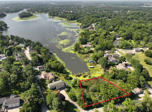 $999,000 | 30720 Grand Drive, Waterford, WI 53185