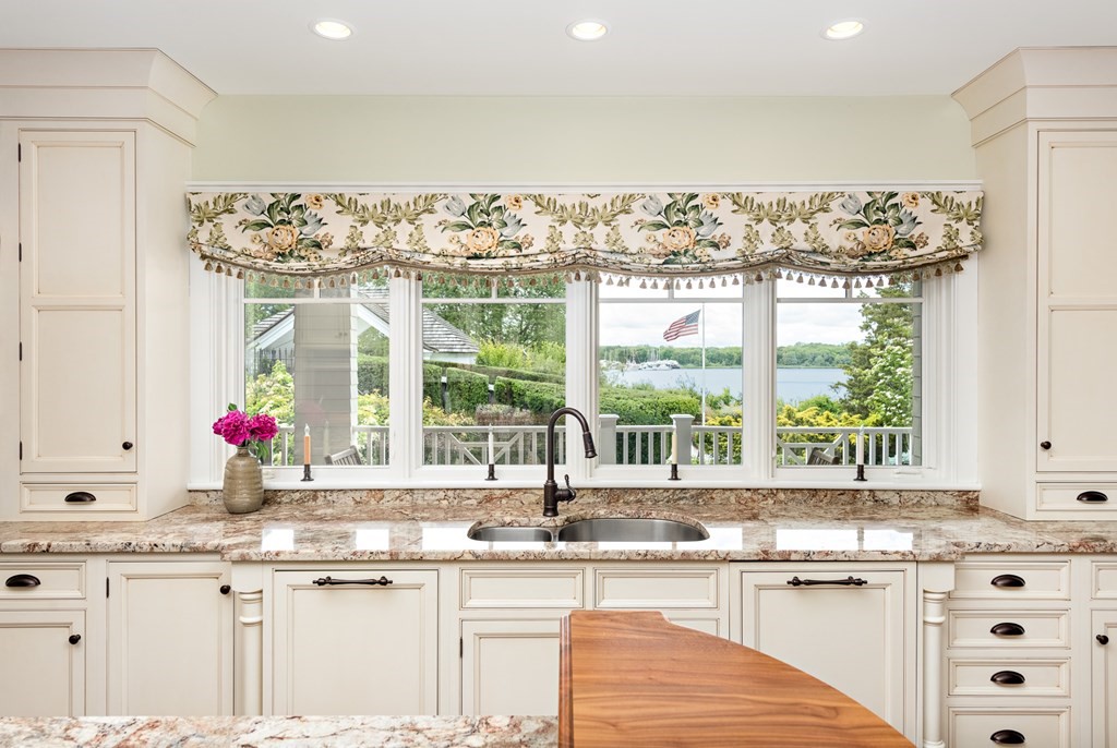 1 Old Farm Road Berkley, MA 02779 - Photo 11 of 42