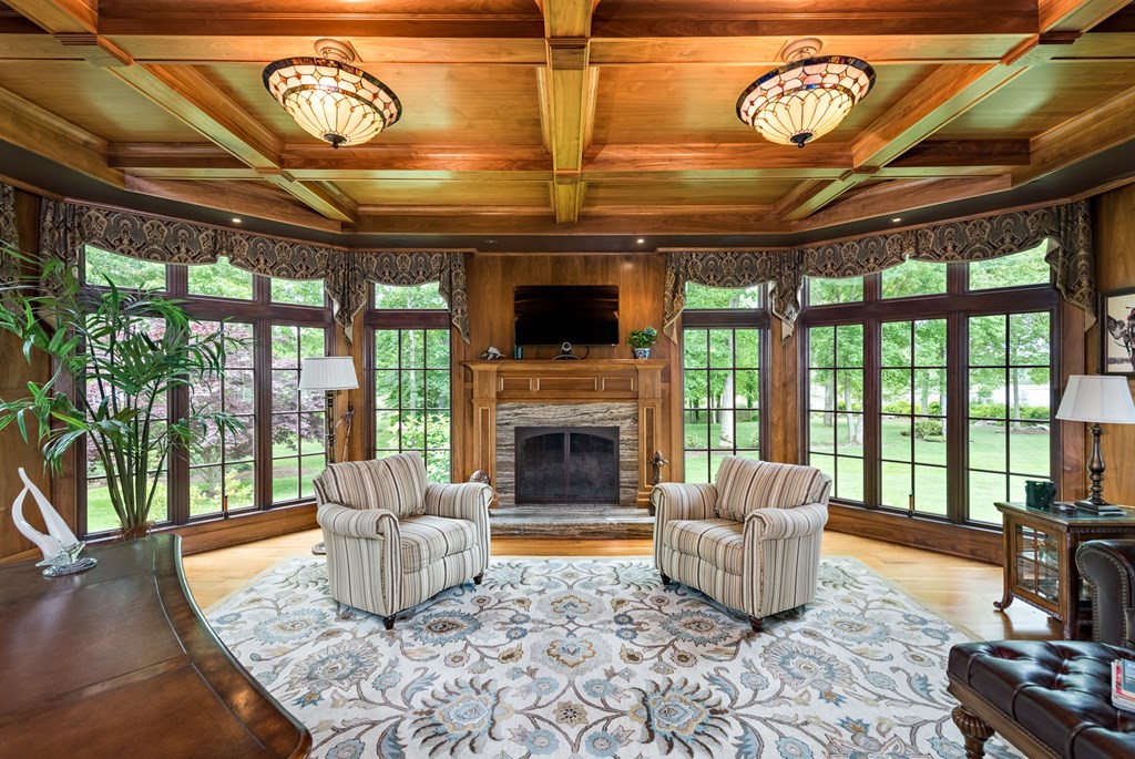 1 Old Farm Road Berkley, MA 02779 - Photo 19 of 42