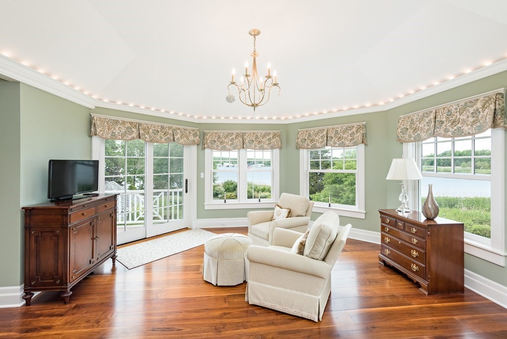 1 Old Farm Road Berkley, MA 02779 - Photo 24 of 42