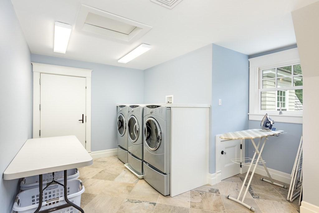 1 Old Farm Road Berkley, MA 02779 - Photo 32 of 42