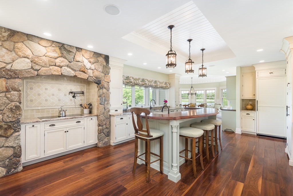 1 Old Farm Road Berkley, MA 02779 - Photo 9 of 42