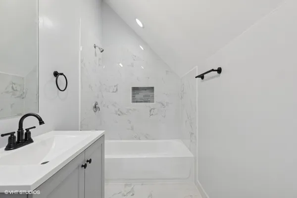 $274,900 | 26 West 114th Street, Chicago, IL 60628