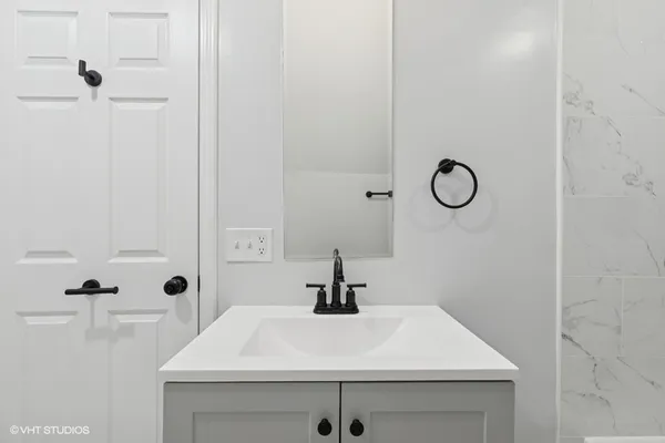 $274,900 | 26 West 114th Street, Chicago, IL 60628