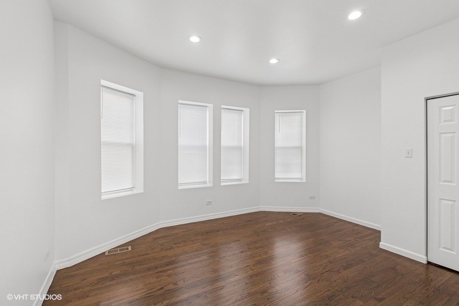 26 West 114th Street Chicago, IL 60628 - Photo 9 of 29