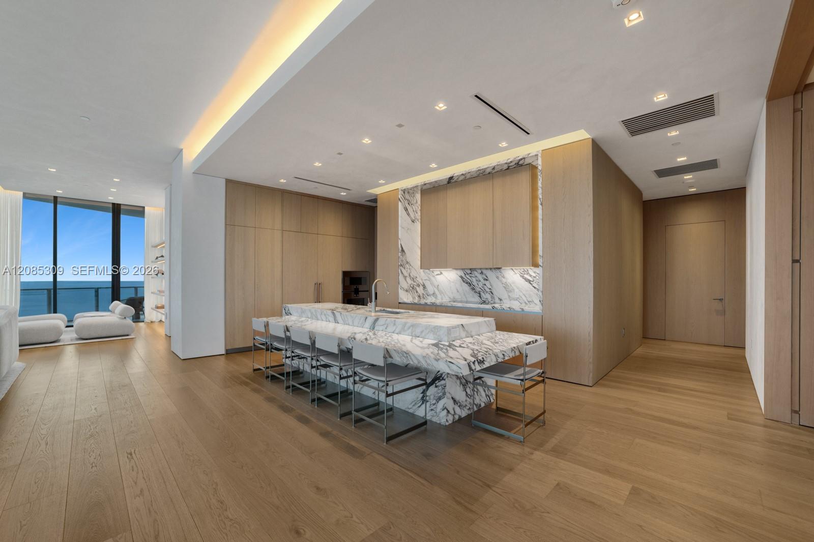 500 Alton Road, Unit 4501 Miami Beach, FL 33139 - Photo 14 of 56 Gallery Image 14