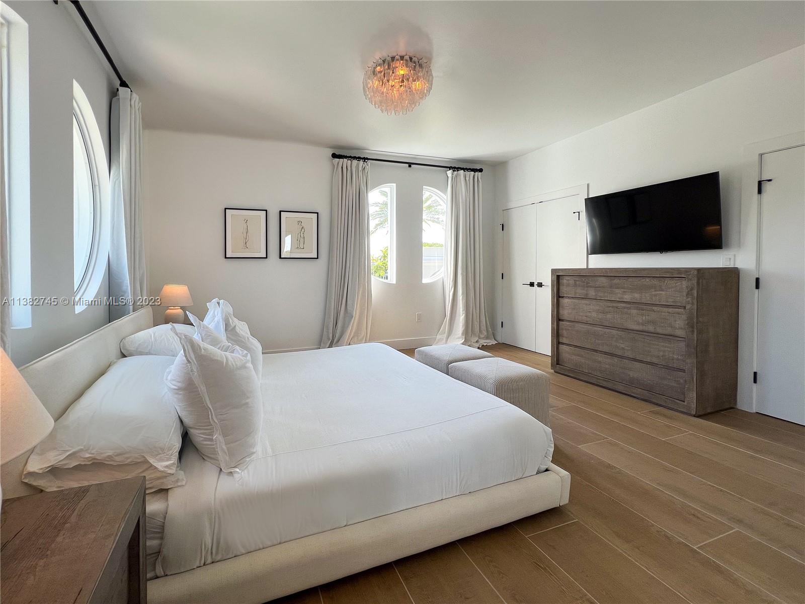 3510 Rockerman Road Miami, FL 33133 - Photo 34 of 43