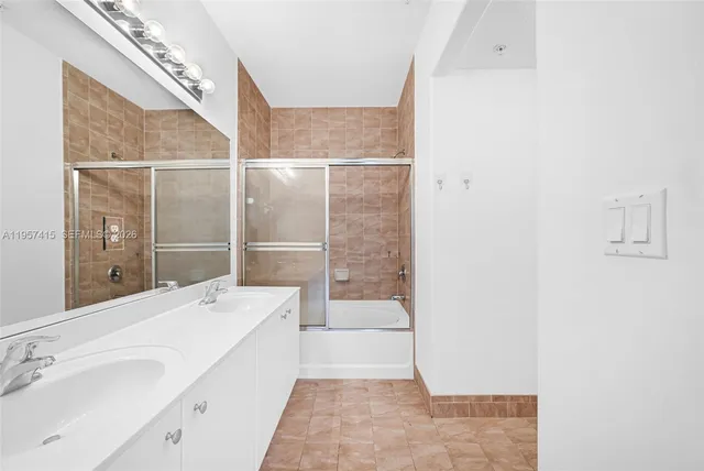 $2,890 | Fontainebleau Park West, Miami, FL 33172