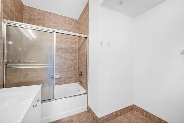 $2,890 | Fontainebleau Park West, Miami, FL 33172