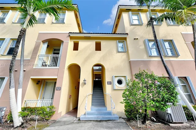 $2,890 | Fontainebleau Park West, Miami, FL 33172