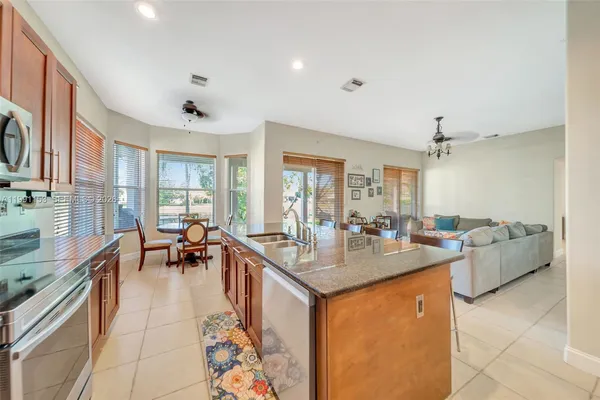 $785,000 | 2831 Southwest 190th Avenue, Miramar, FL 33029