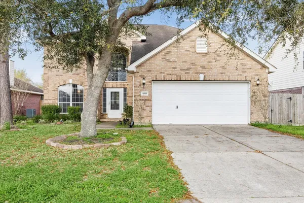 $2,950 | 4318 Chestnut Grove, League City, TX 77573