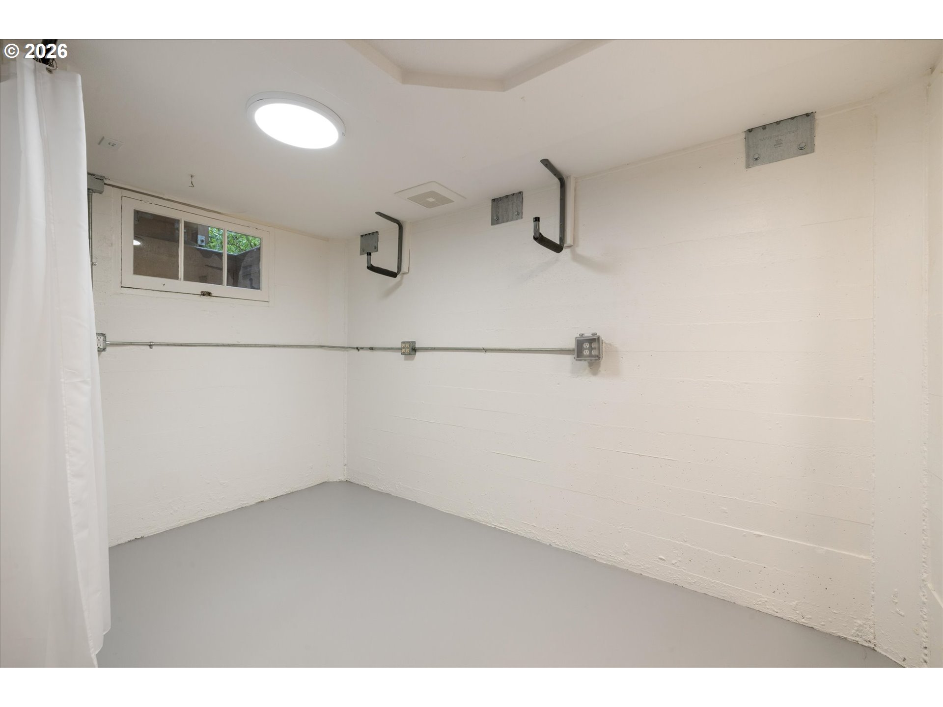 8108 Southwest 9th Avenue Portland, OR 97219 - Photo 32 of 40 Storage