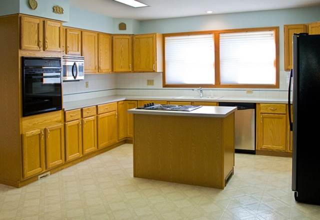 8102 South Spotted Road Cheney, WA 99004 - Photo 4 of 9
