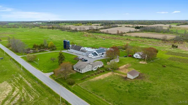 $1,200,000 | 2066 Deerlick Road, Cape Vincent, NY 13618