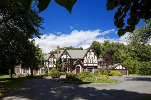 12 Old Meadow Road Dover, MA 02030 - Photo 5 of 28