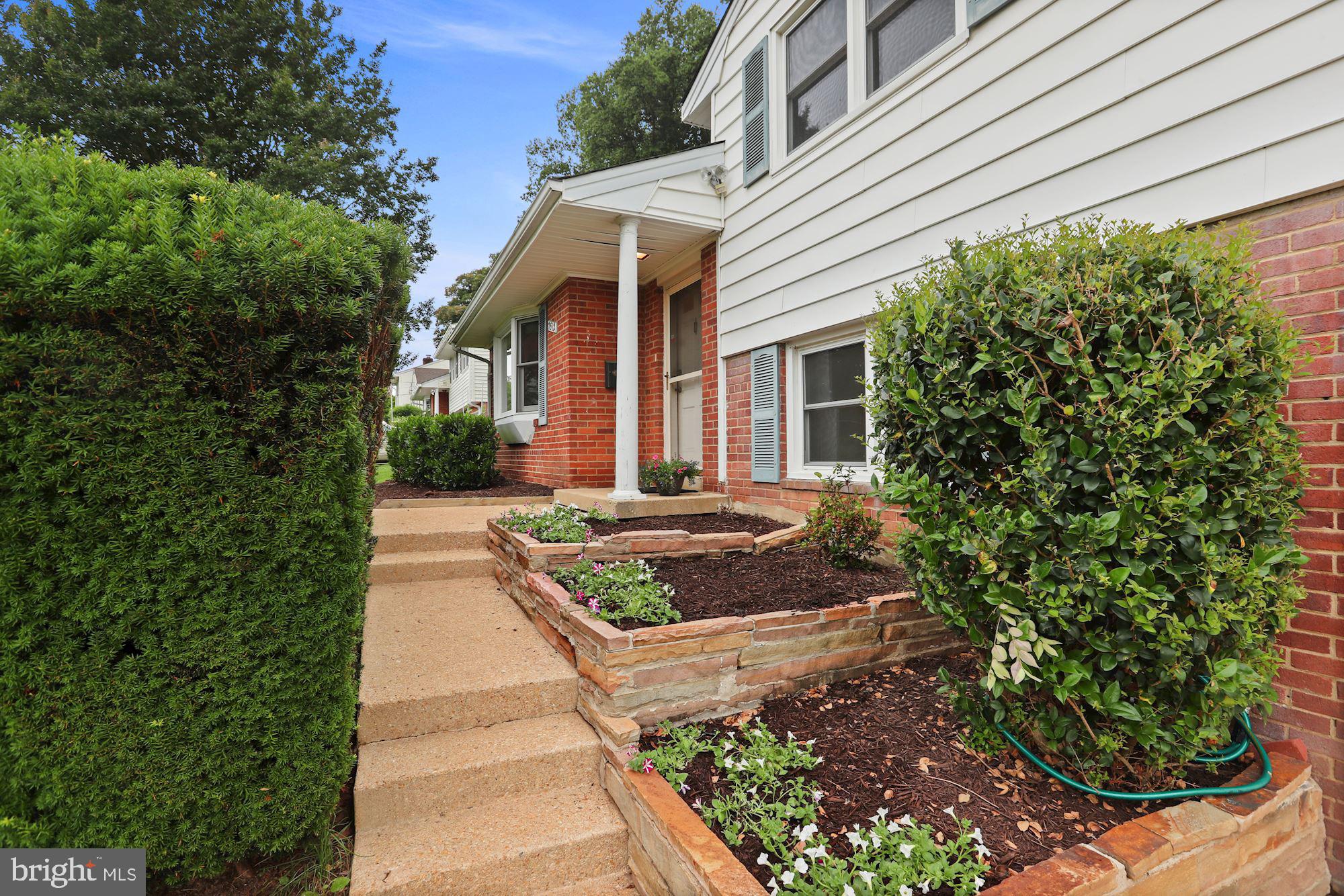7512 Jervis Street Springfield, VA 22151 - Photo 2 of 22 Gallery Image 2