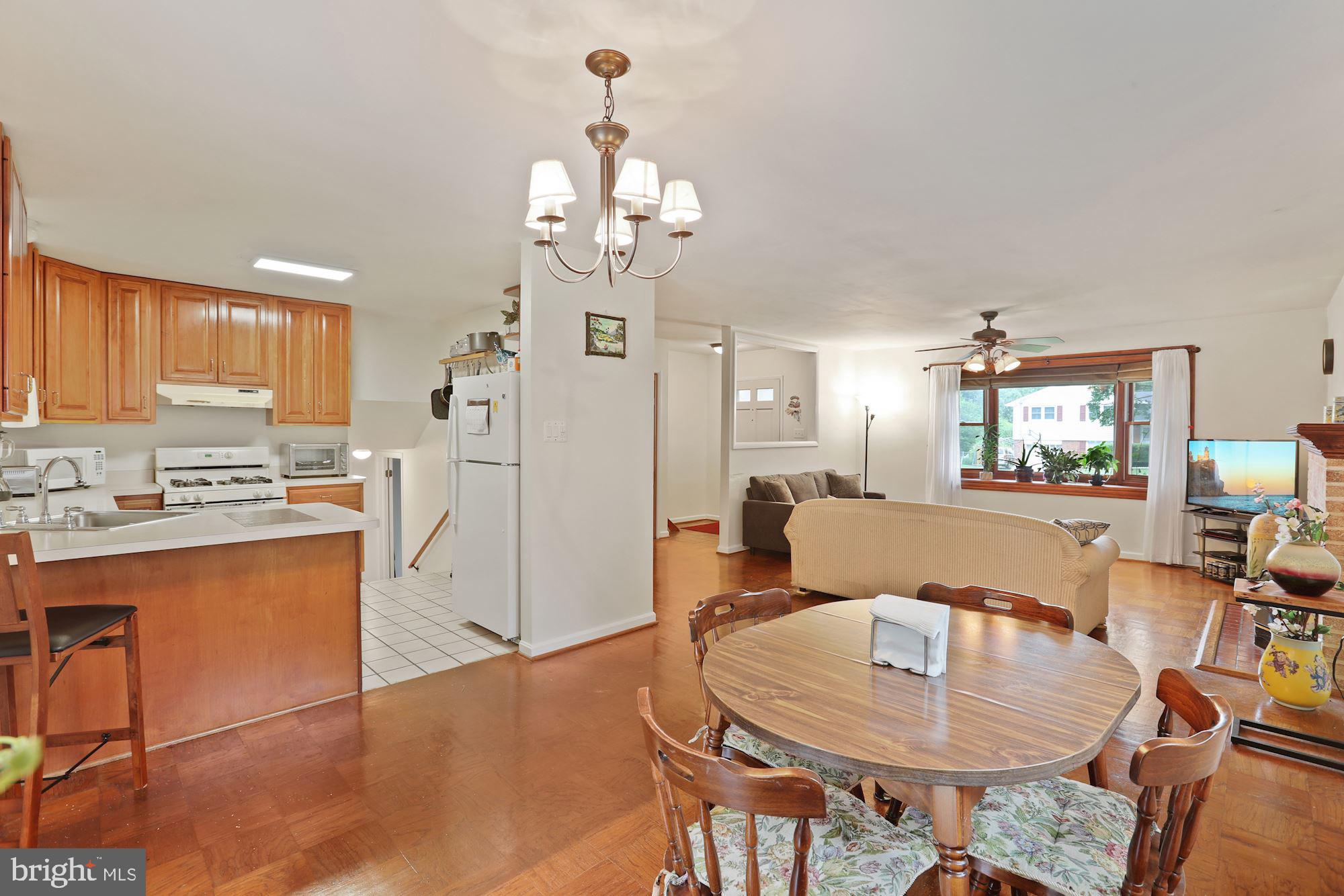 7512 Jervis Street Springfield, VA 22151 - Photo 6 of 22 Gallery Image 6