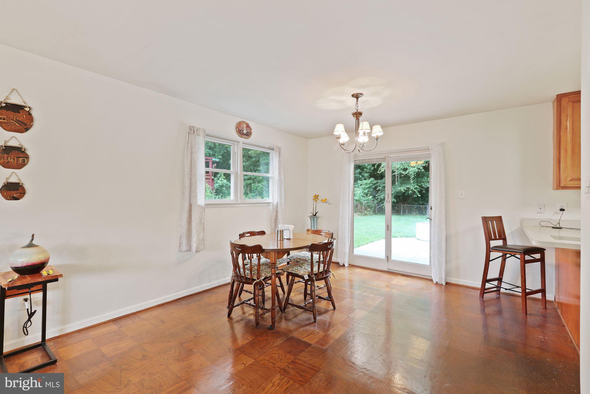 7512 Jervis Street Springfield, VA 22151 - Photo 7 of 22 Gallery Image 7