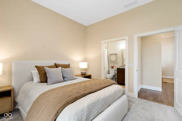 $925,000 | 15120 Mooring Circle East, Carmel, IN 46033