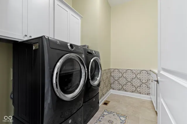 $925,000 | 15120 Mooring Circle East, Carmel, IN 46033