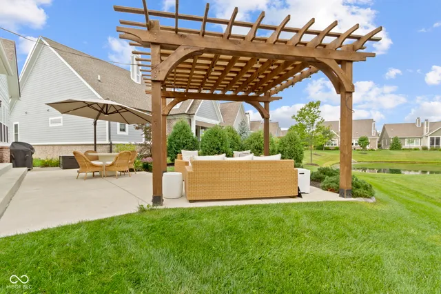 $925,000 | 15120 Mooring Circle East, Carmel, IN 46033