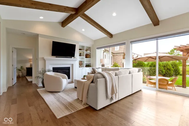 $925,000 | 15120 Mooring Circle East, Carmel, IN 46033