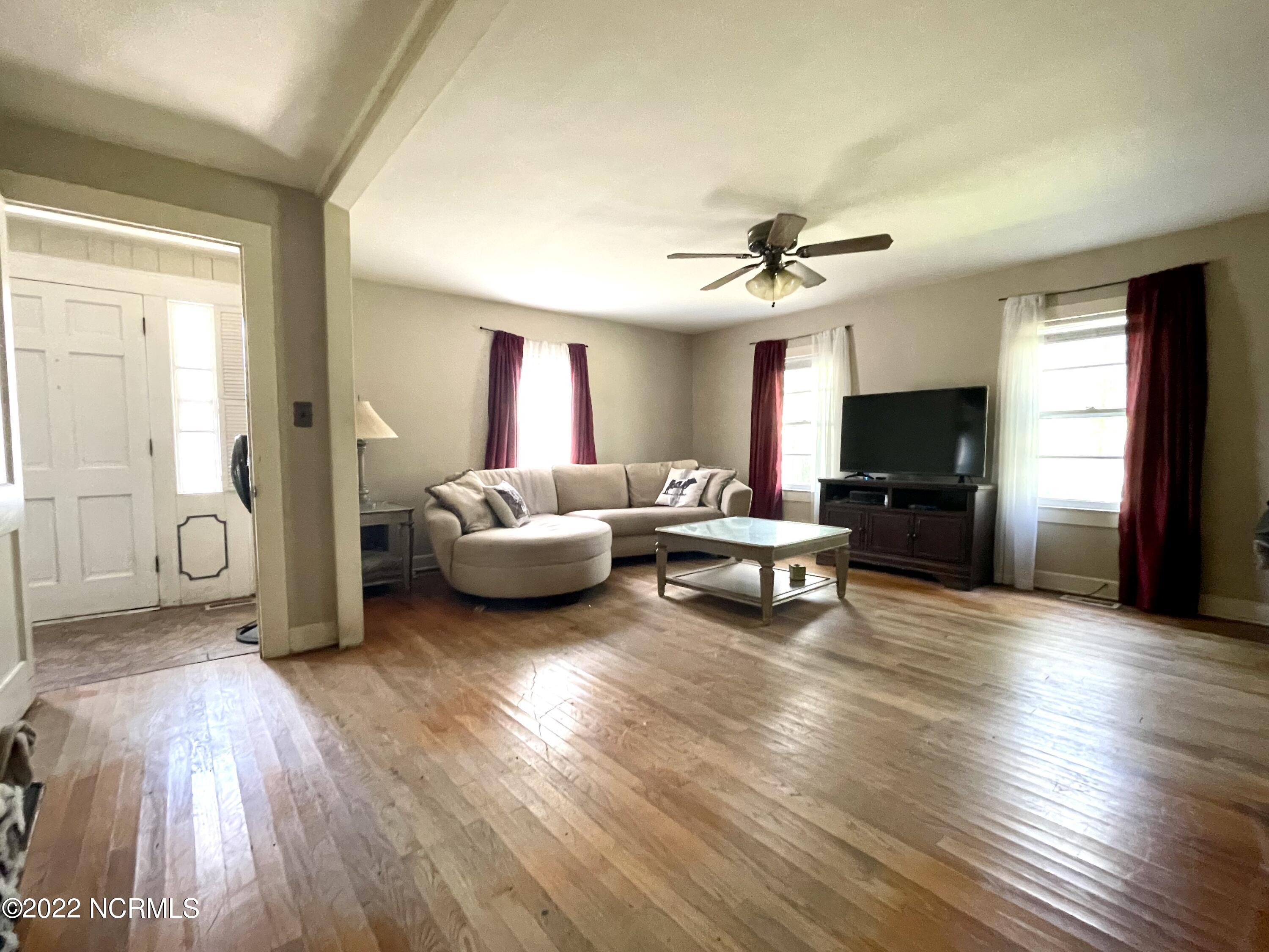 649 Riggs Road Hubert, NC 28539 - Photo 5 of 18 IMG_4683