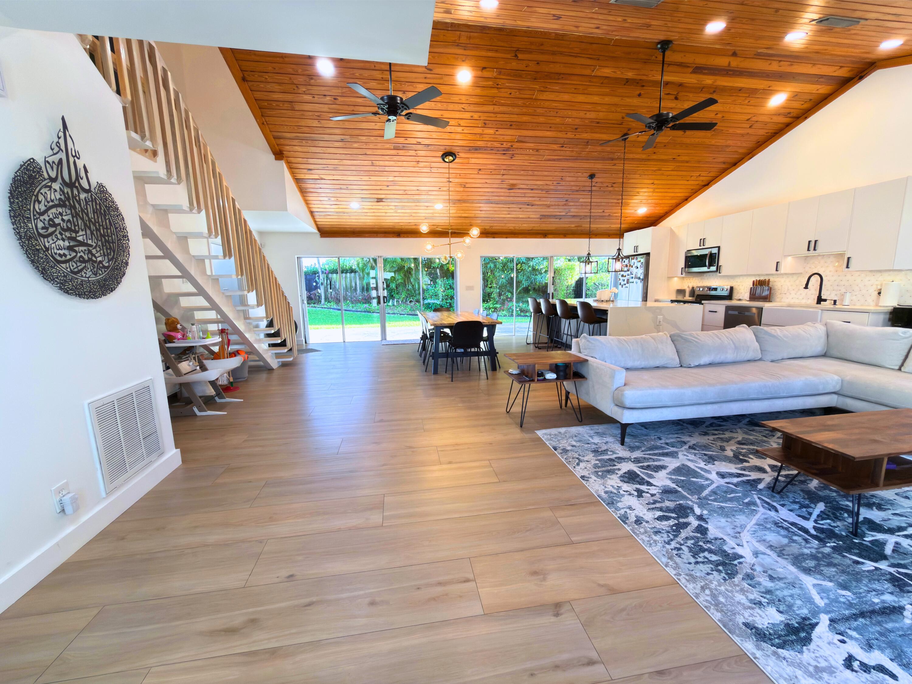 6150 Amberwoods Drive Boca Raton, FL 33433 - Photo 5 of 33 6150 AW 35