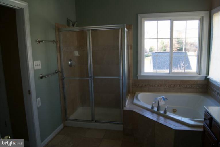 9076 Furey Road Lorton, VA 22079 - Photo 14 of 24 Bath (Master)