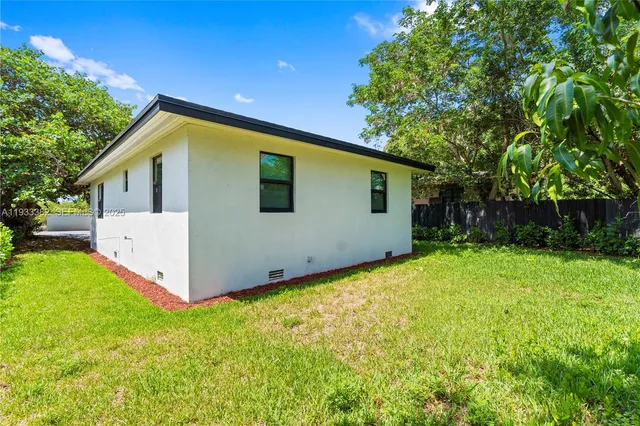$2,800 | 1745 Northwest 151st Street, Miami Gardens, FL 33054
