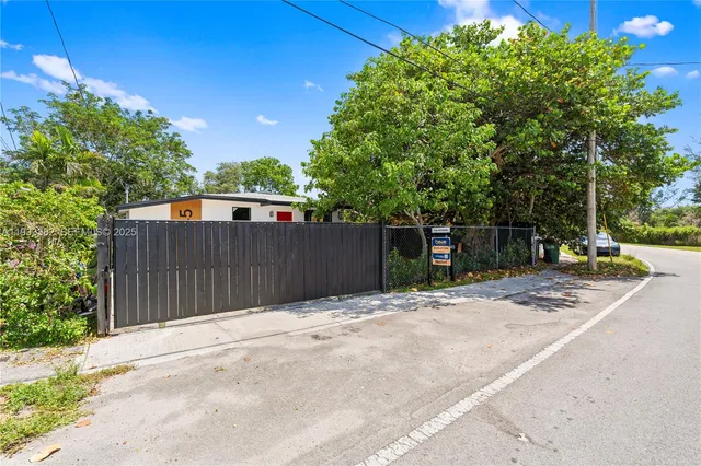 $2,800 | 1745 Northwest 151st Street, Miami Gardens, FL 33054